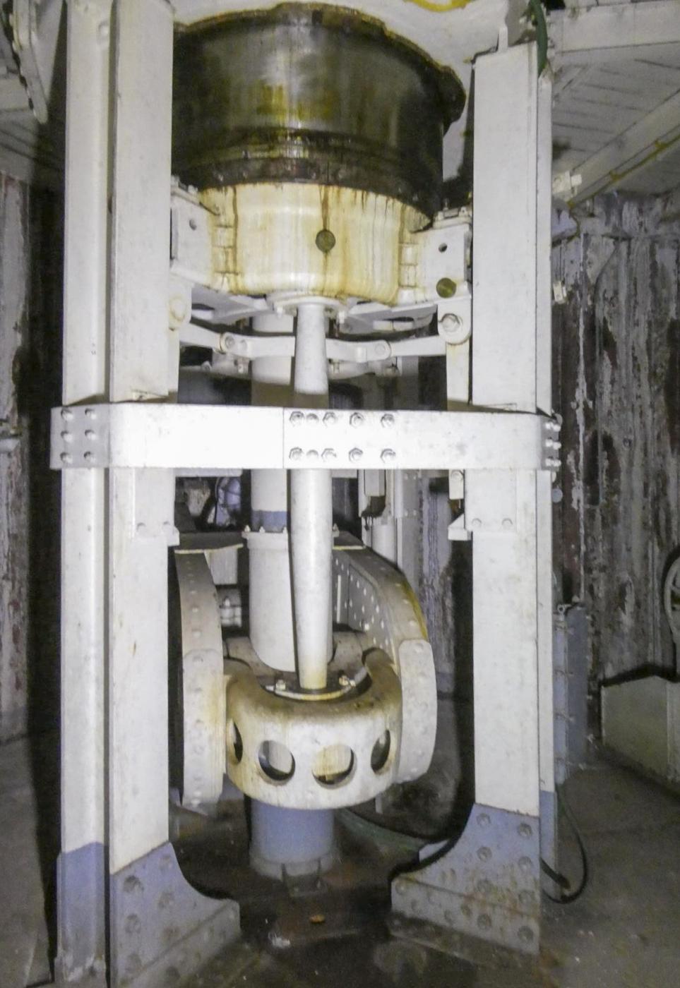 Ligne Maginot - MONT AGEL - (Ouvrage d'artillerie) - Bloc 6
Niveau inférieur - ELLENA Daniel - CUNY Philippe