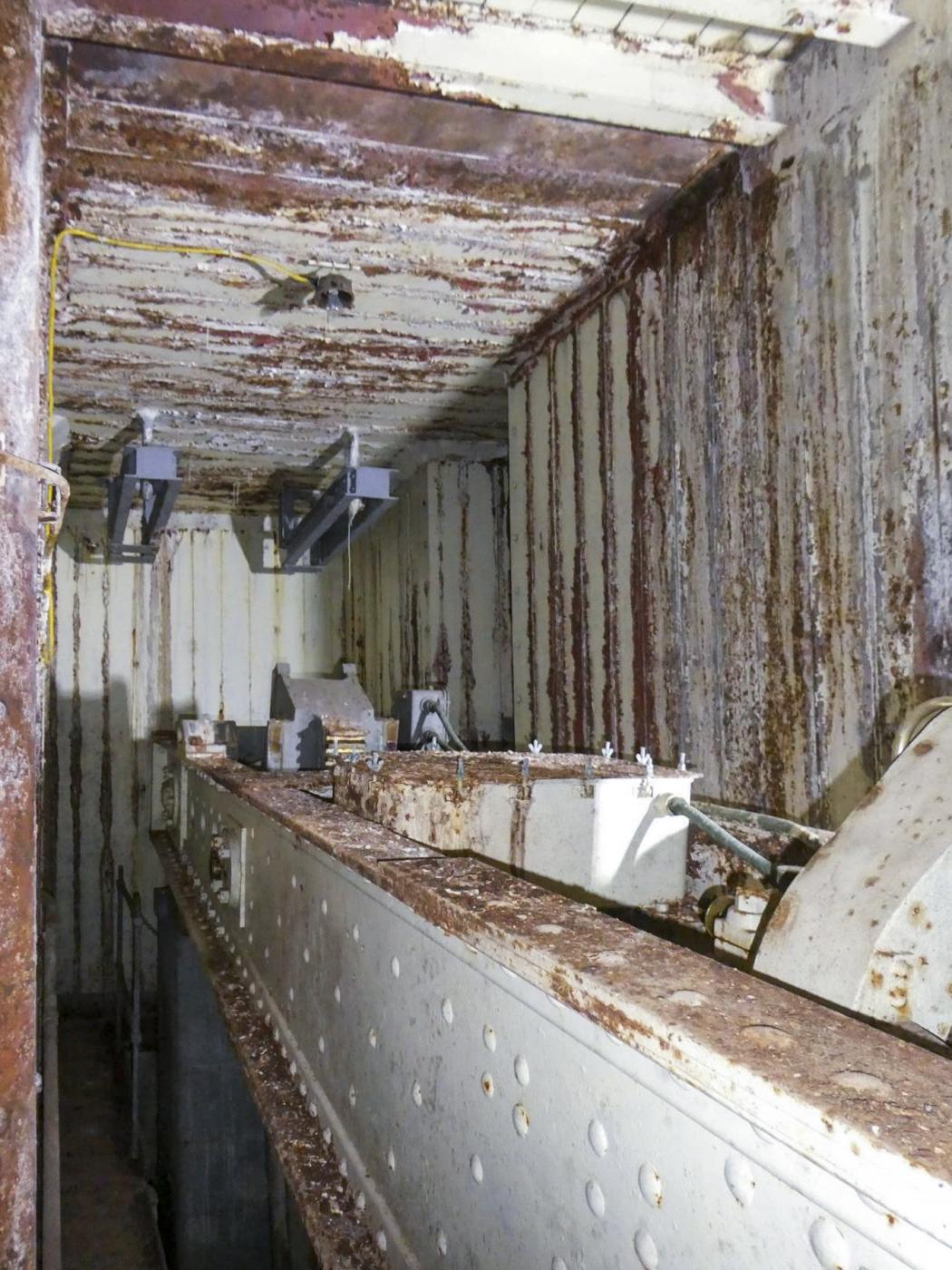 Ligne Maginot - MONT AGEL - (Ouvrage d'artillerie) - Bloc 6
Niveau inférieur - ELLENA Daniel - CUNY Philippe