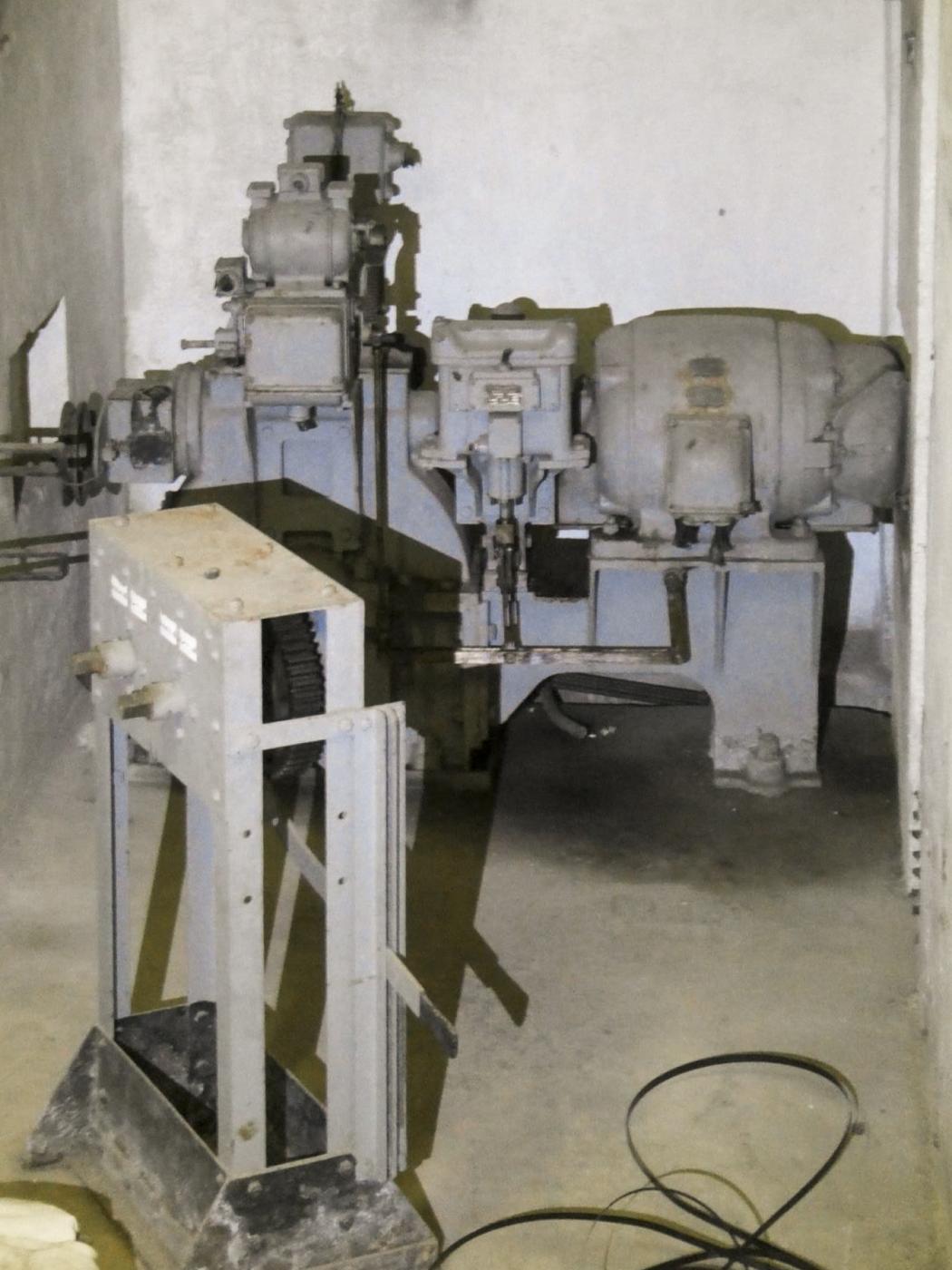 Ligne Maginot - MONT AGEL - (Ouvrage d'artillerie) - Bloc 6
Monte charges - ELLENA Daniel - CUNY Philippe