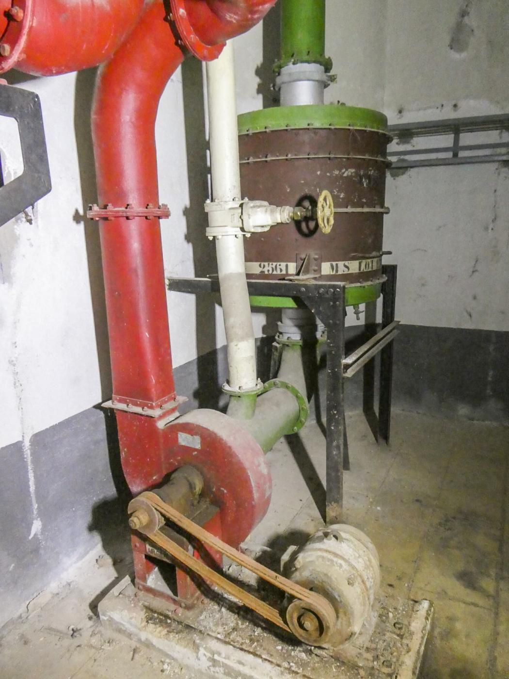 Ligne Maginot - MONT AGEL - (Ouvrage d'artillerie) - Ventilation  - ELLENA Daniel - CUNY Philippe