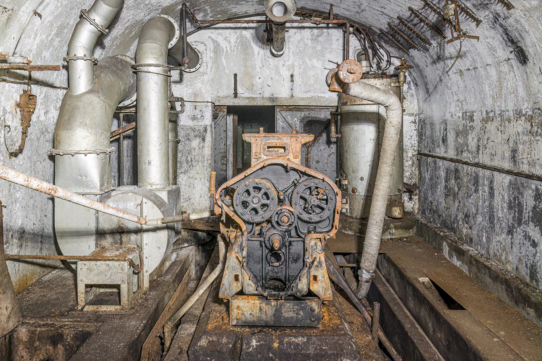 Ligne Maginot - FROHMUHL (PC DU QUARTIER KAPELLENHOF - II/153° RIF) - (Abri) - Usine électrique
Moteur Supdi - David Palmer