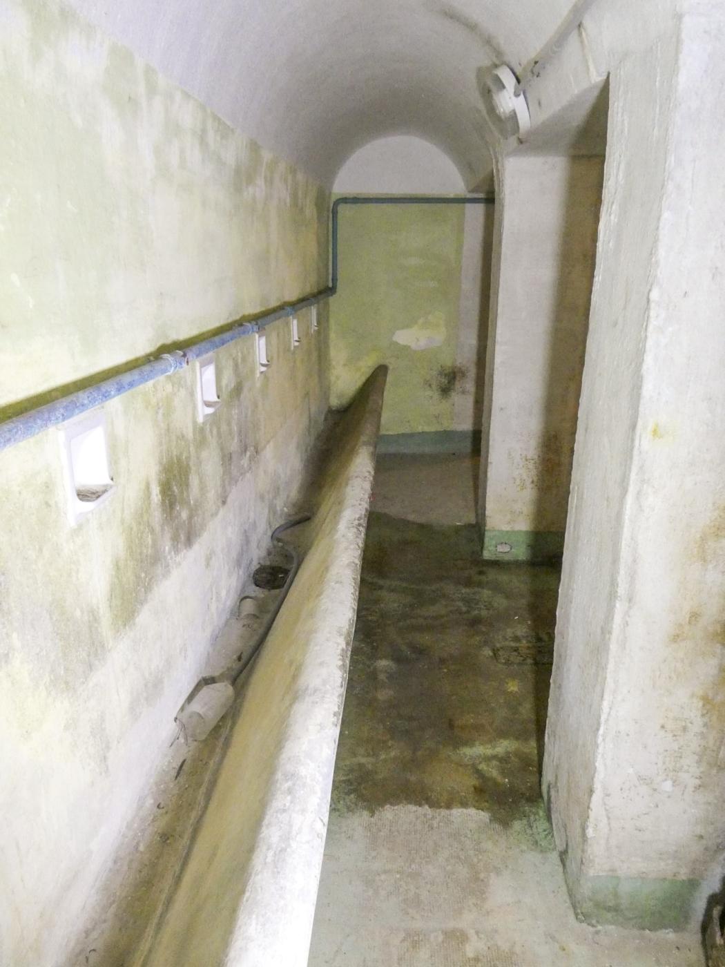 Ligne Maginot - MONT AGEL - (Ouvrage d'artillerie) - Lavabos - ELLENA Daniel - CUNY Philippe