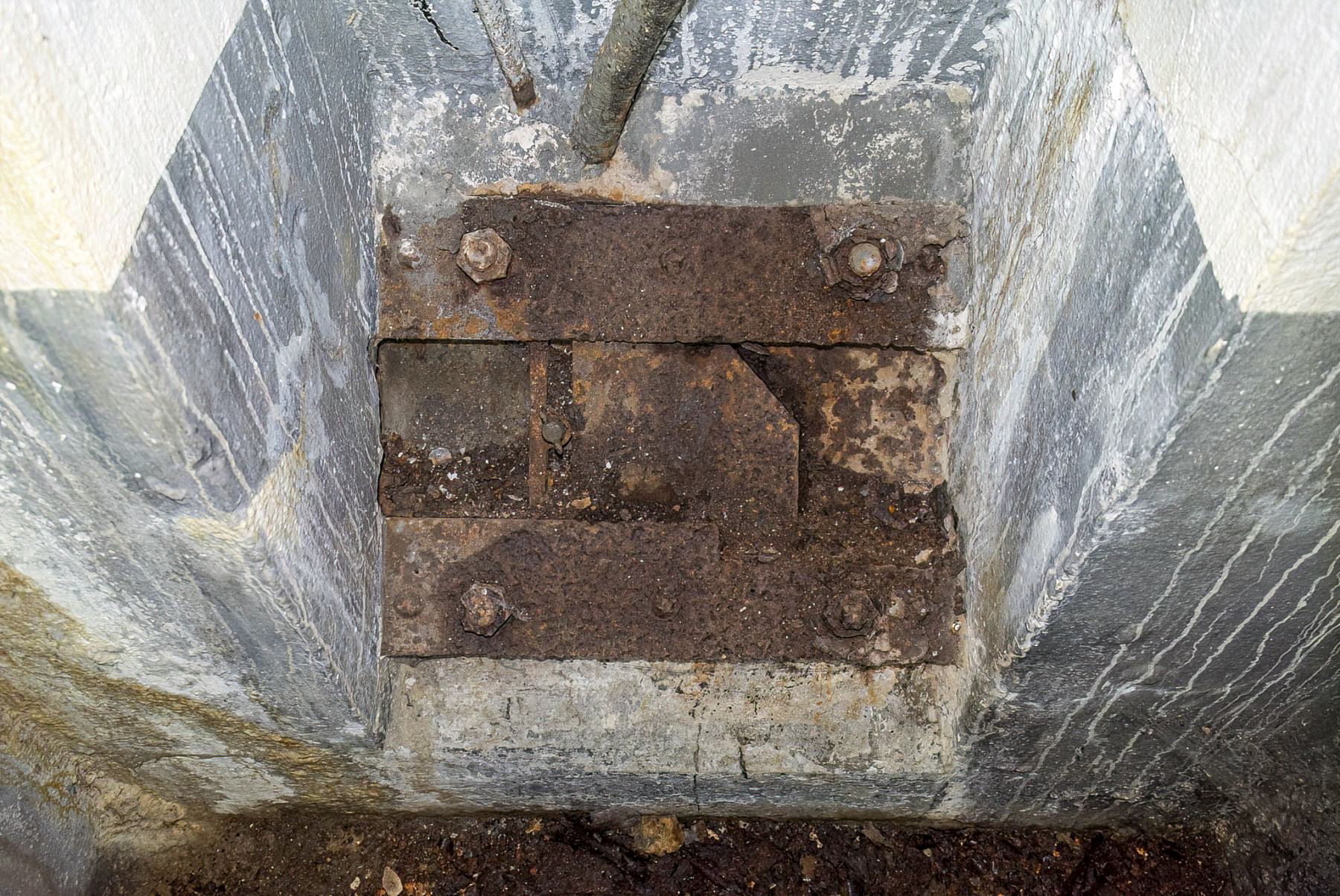 Ligne Maginot - HOCHWALD C3 - (Casemate d'infanterie - Double) - Créneau FM de défense rapprochée défendant l'accès - David Palmer