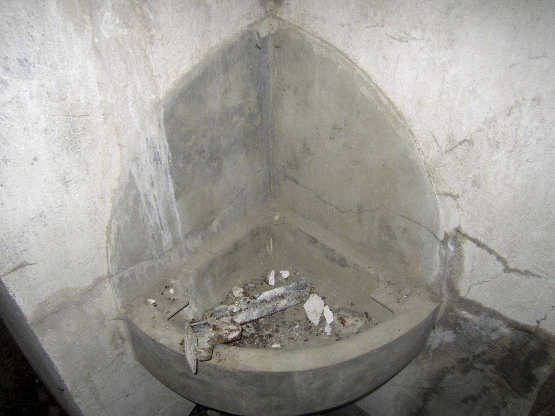 Ligne Maginot - HOCHWALD C5 - (Casemate d'infanterie) - Chambre pour deux officiers - lavabo