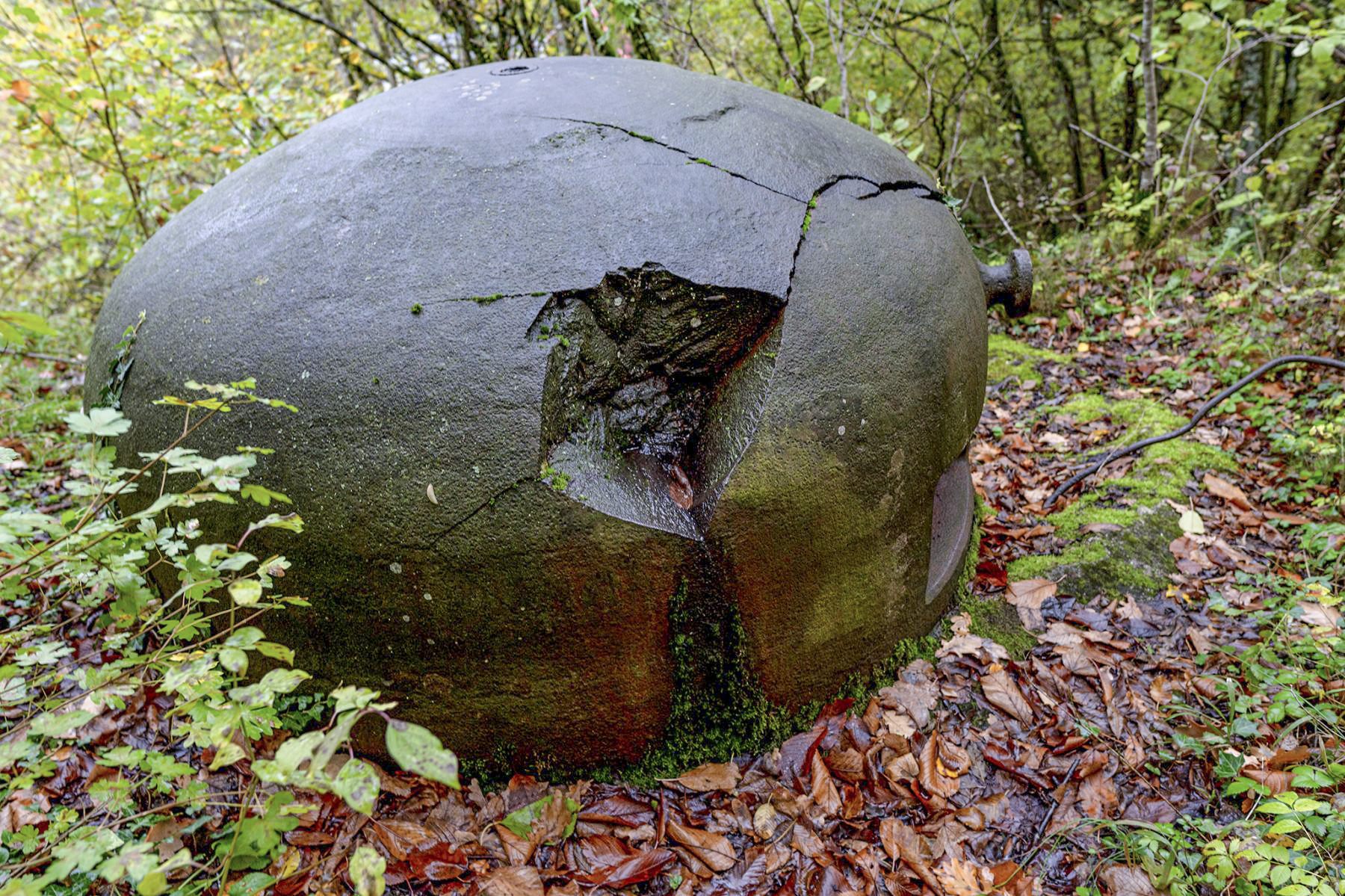 Ligne Maginot - KERFENT - A34 - (Ouvrage d'infanterie) - Bloc 2
Cloche GFM
 - David Palmer