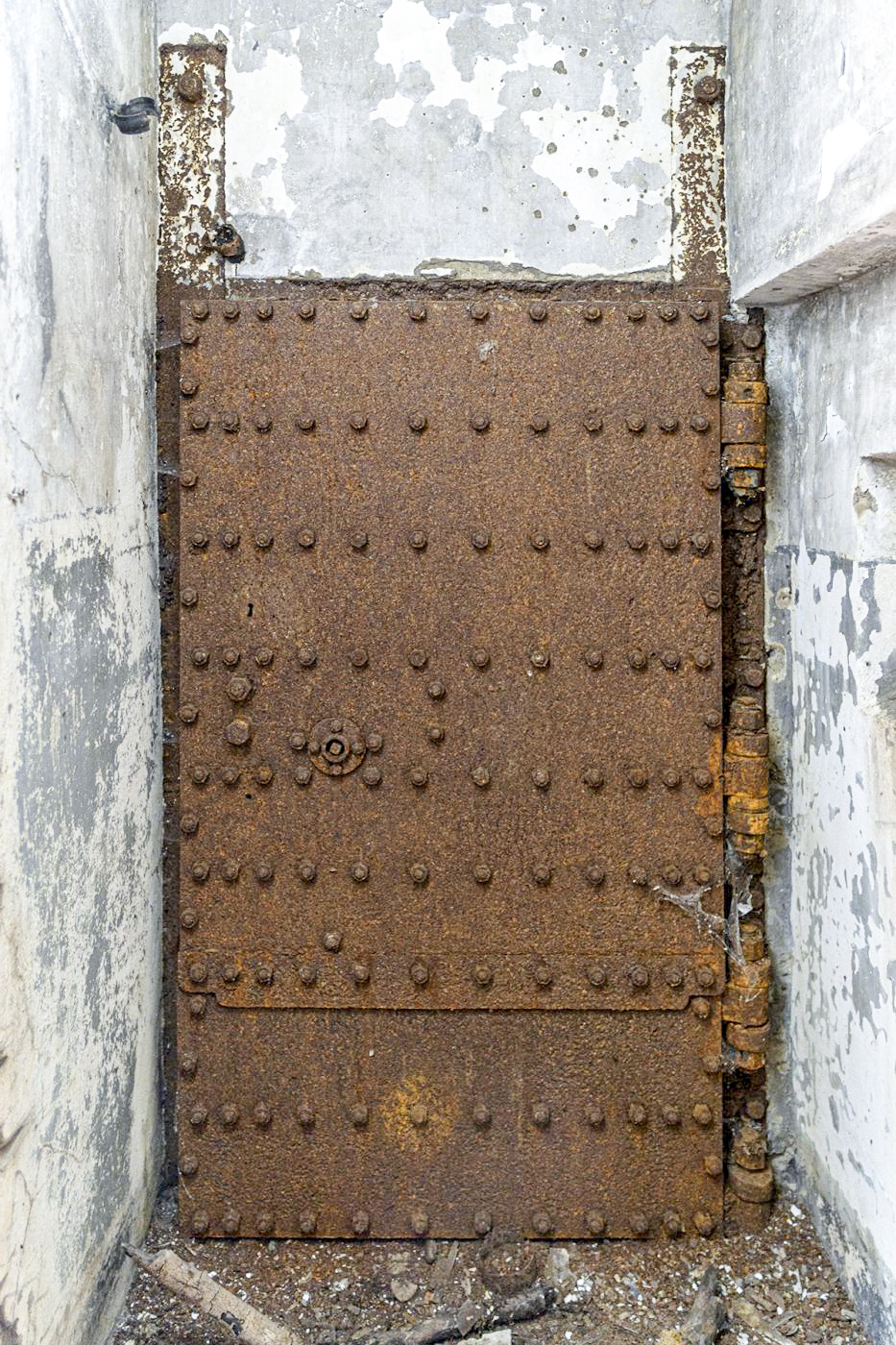 Ligne Maginot - KOENIGSMACKER (FESTE DE) - (Ouvrage d'artillerie) - Caserne B
Porte d'accès blindée - David Palmer