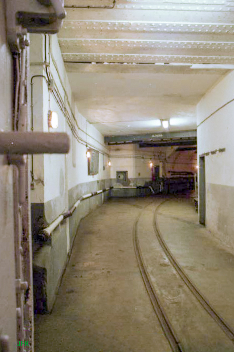 Ligne Maginot - SIMSERHOF - (Ouvrage d'artillerie) - Entrée munitions
Galerie entre les deux portes blindées