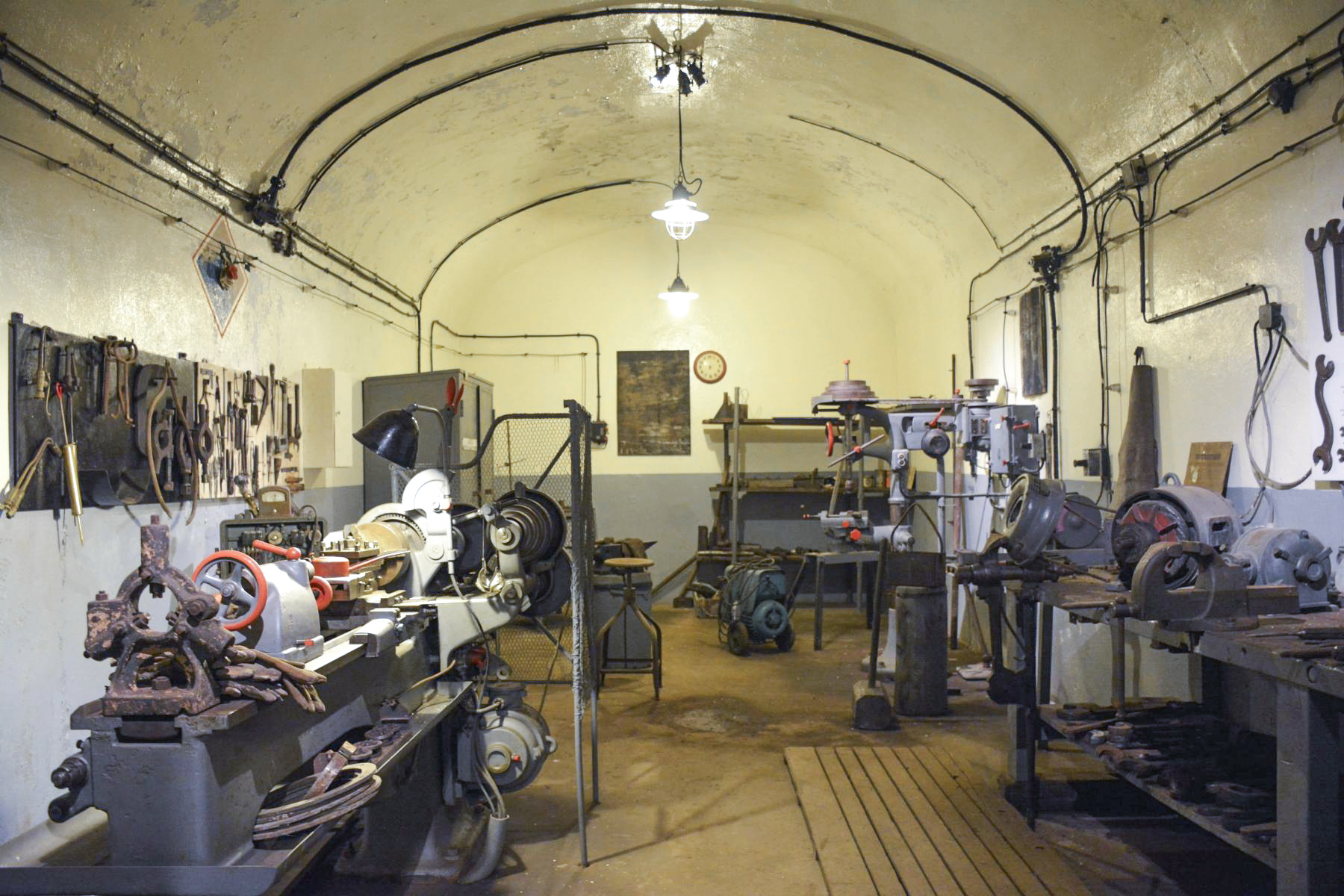 Ligne Maginot - SIMSERHOF - (Ouvrage d'artillerie) - L'atelier Génie Artillerie de l'ouvrage  - Pascal Lambert