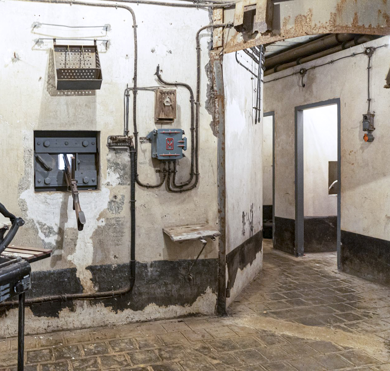 Ligne Maginot - GALGENBERG - A15 - (Ouvrage d'artillerie) - Entrée munitions
Le blockhaus de défense - David Palmer