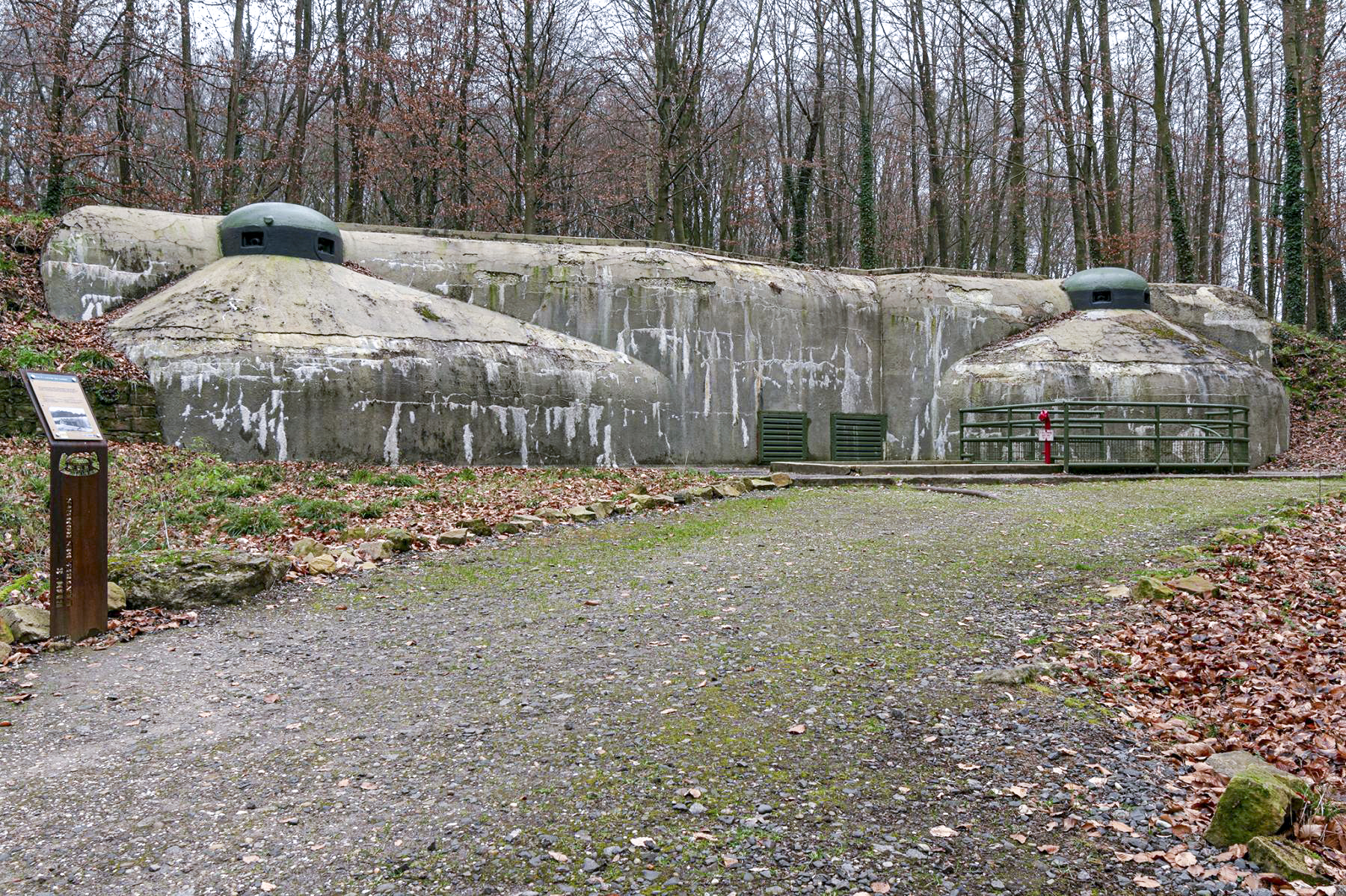 Ligne Maginot - SCHOENENBOURG - (Ouvrage d'artillerie) - Entrée hommes - David Palmer