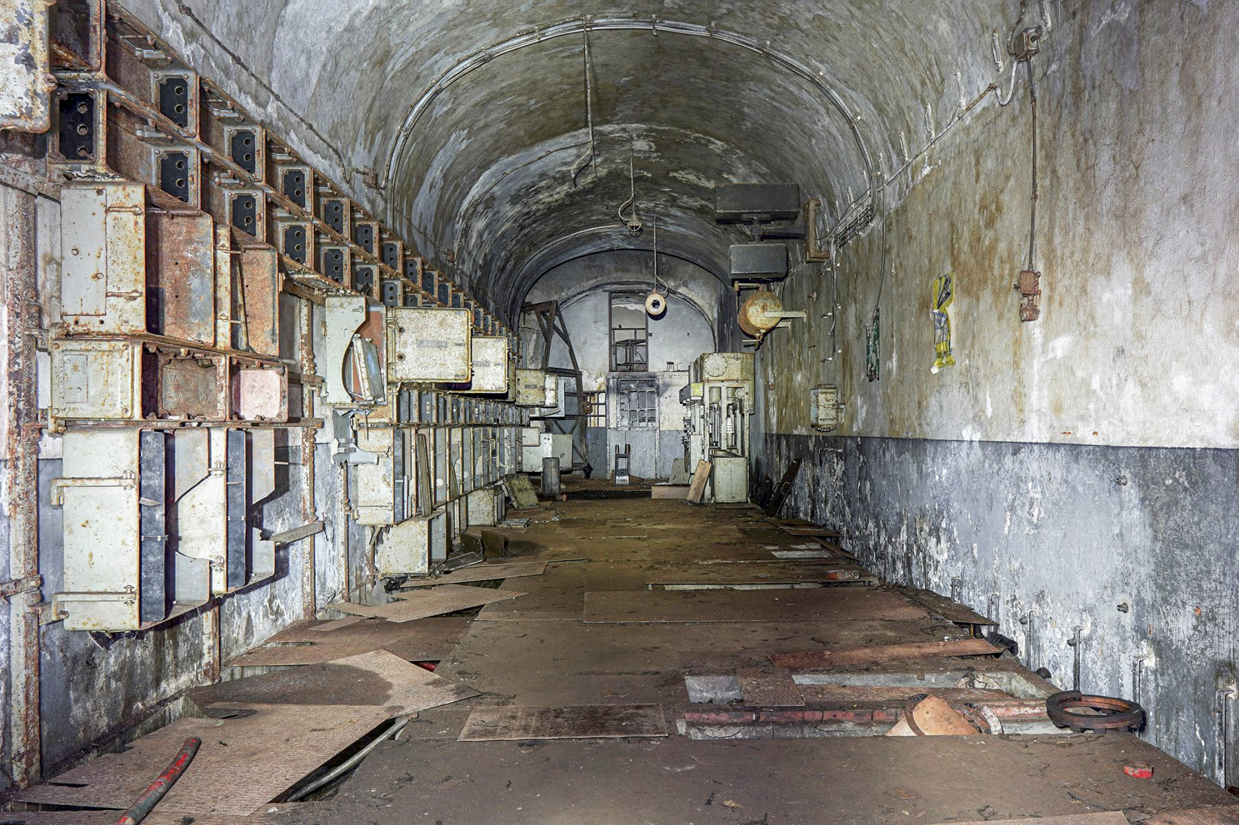 Ligne Maginot - BREHAIN - A6 - (Ouvrage d'artillerie) - L'usine électrique
La station électrique MT BT - David Palmer