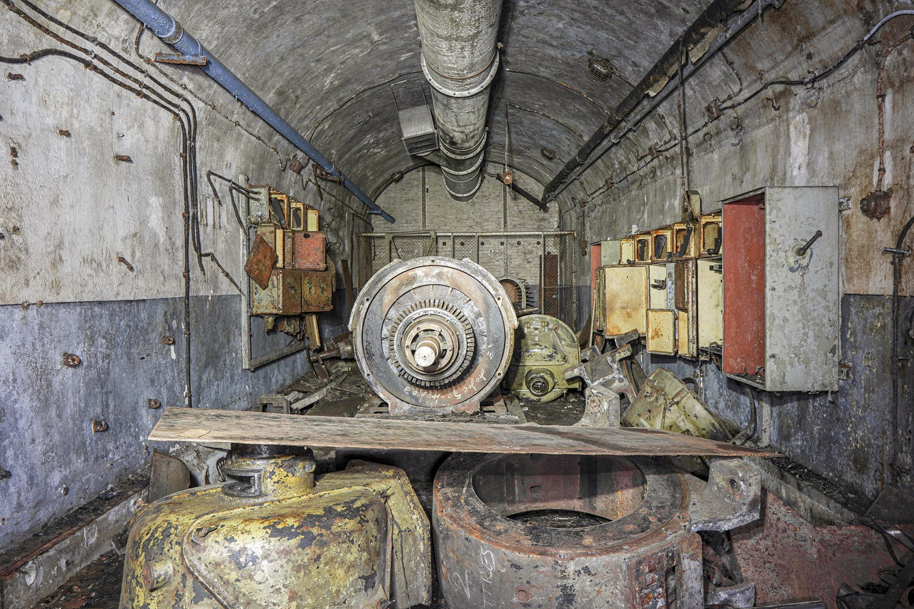 Ligne Maginot - BREHAIN - A6 - (Ouvrage d'artillerie) - Usine électrique
Les convertiseurs
 - David Palmer