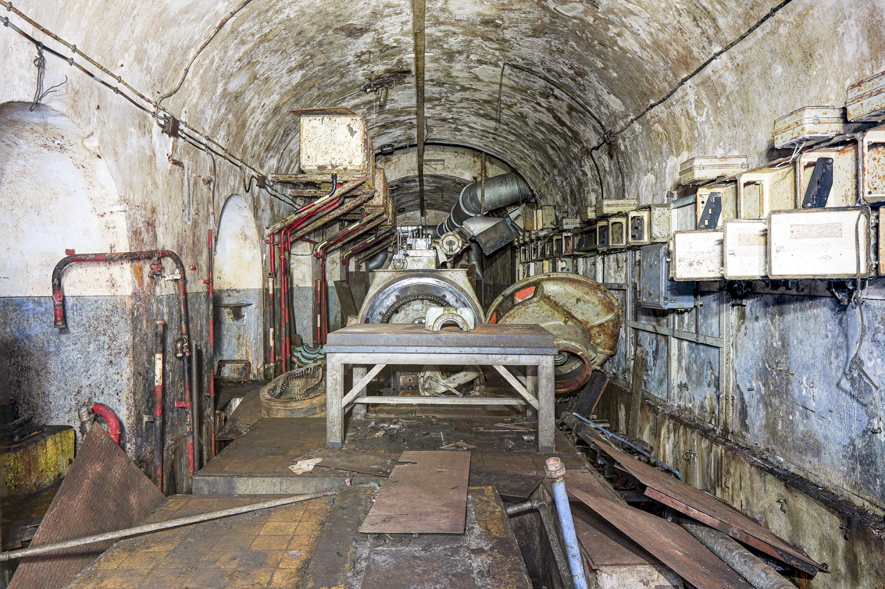 Ligne Maginot - BREHAIN - A6 - (Ouvrage d'artillerie) - L'usine électrique SGCM de 225 CV
 - David Palmer