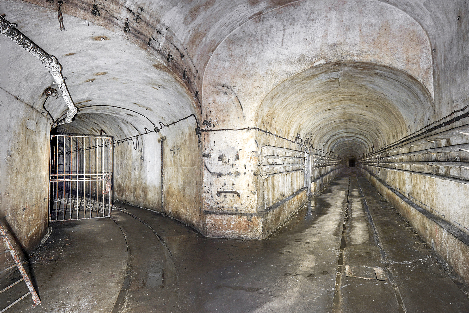 Ligne Maginot - BREHAIN - A6 - (Ouvrage d'artillerie) - Le garage des locotracteurs - David Palmer