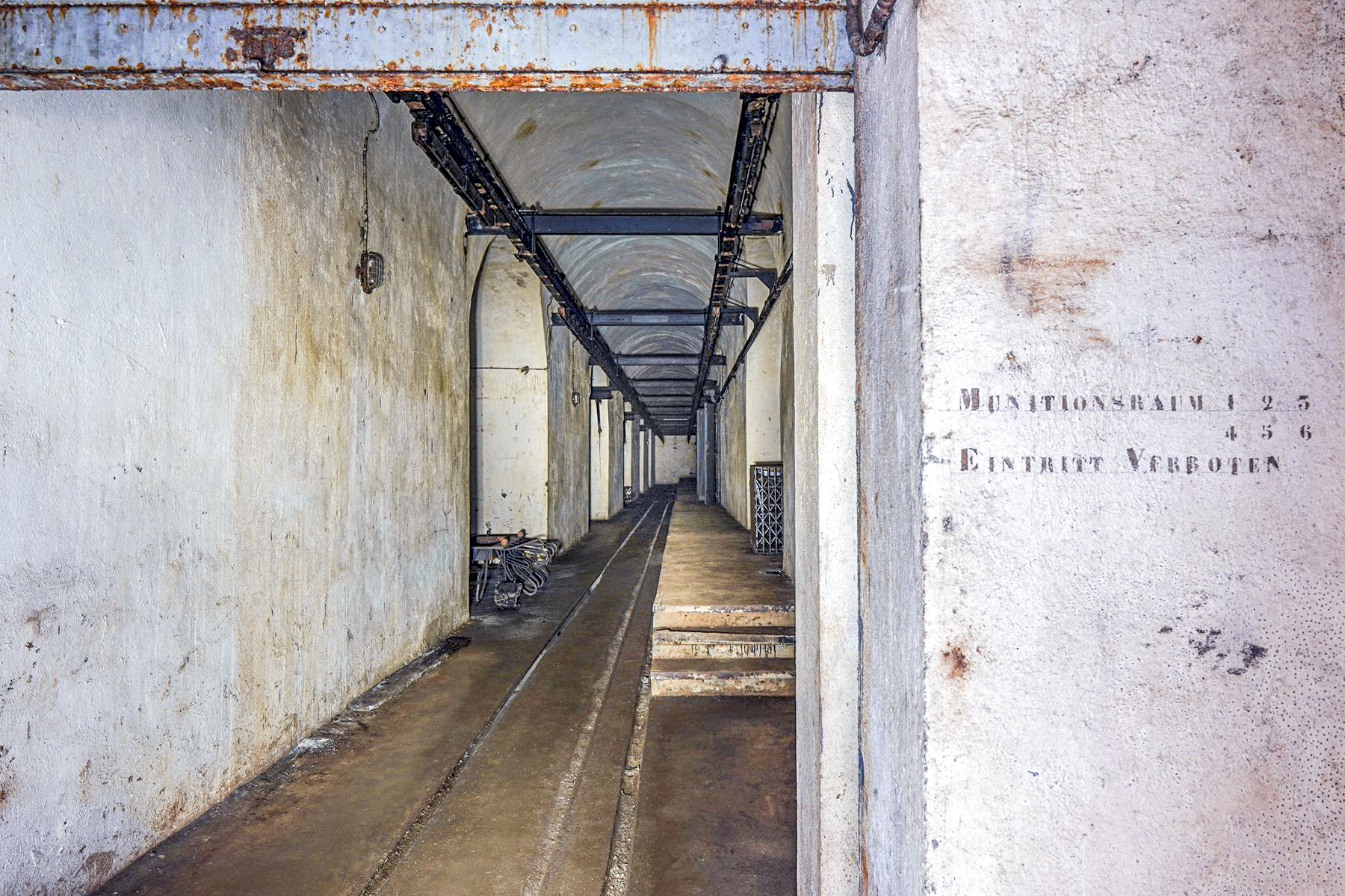 Ligne Maginot - BREHAIN - A6 - (Ouvrage d'artillerie) - Le magasin à munitions M1
 - David Palmer