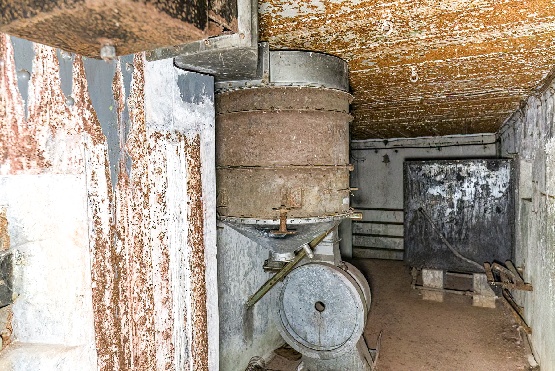 Ligne Maginot - SEELBERG OUEST - (Casemate d'infanterie - Simple) - Filtres d'air
 - David Palmer