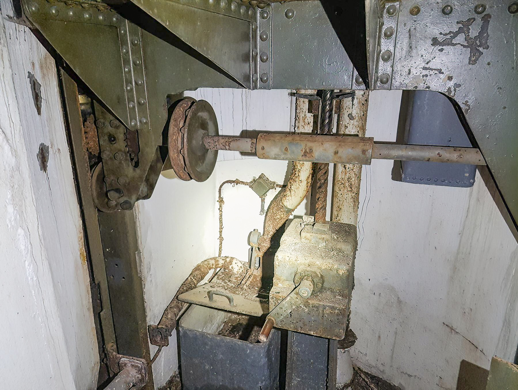 Ligne Maginot - BOIS DE HOFFEN OUEST - (Casemate d'infanterie - Simple) - Cloche JM - David Palmer