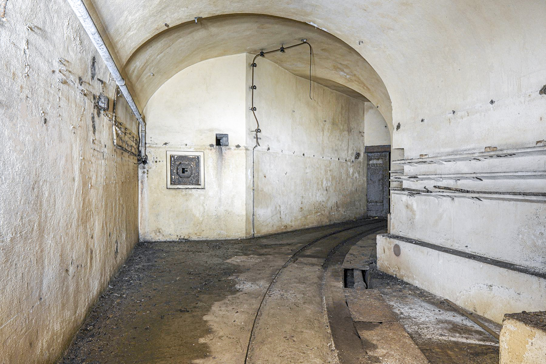 Ligne Maginot - BREHAIN - A6 - (Ouvrage d'artillerie) - Défense de la galerie vers l'entrée des munitions - David Palmer