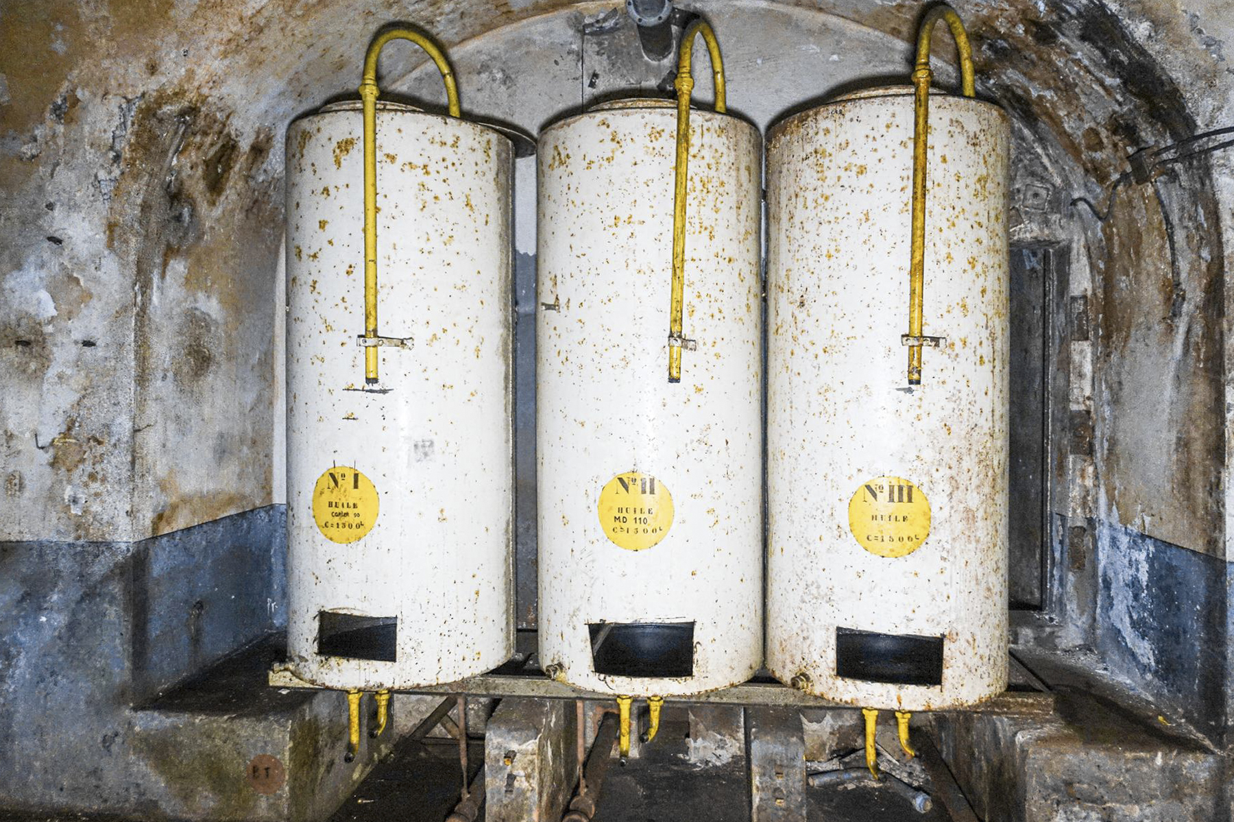 Ligne Maginot - BREHAIN - A6 - (Ouvrage d'artillerie) - L'usine électrique
Les réserves d'huile moteur
 - David Palmer