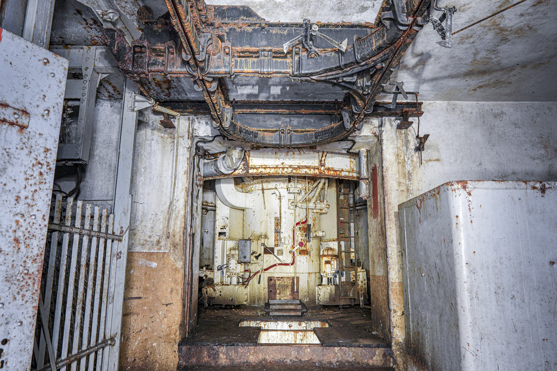 Ligne Maginot - BREHAIN - A6 - (Ouvrage d'artillerie) - Bloc 4
Tourelle de 75mm - David Palmer