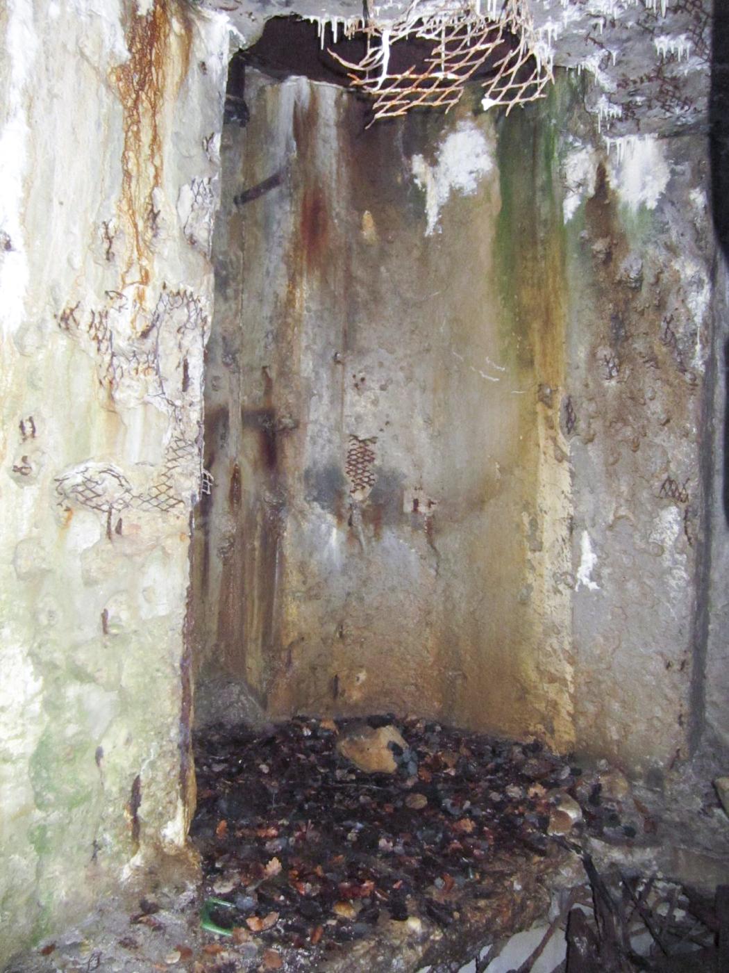 Ligne Maginot - DRACHENBRONN NORD OUEST - (Casemate d'infanterie) - Puits de la cloche GFM, attenant à la caponnière FM de défense de l'entrée - Gregory Fuchs