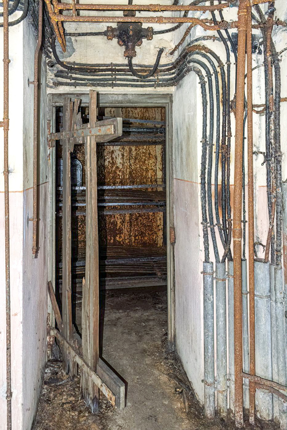 Ligne Maginot - METRICH - A17 - (Ouvrage d'artillerie) - Bloc 8
Chambre de troupe - David Palmer