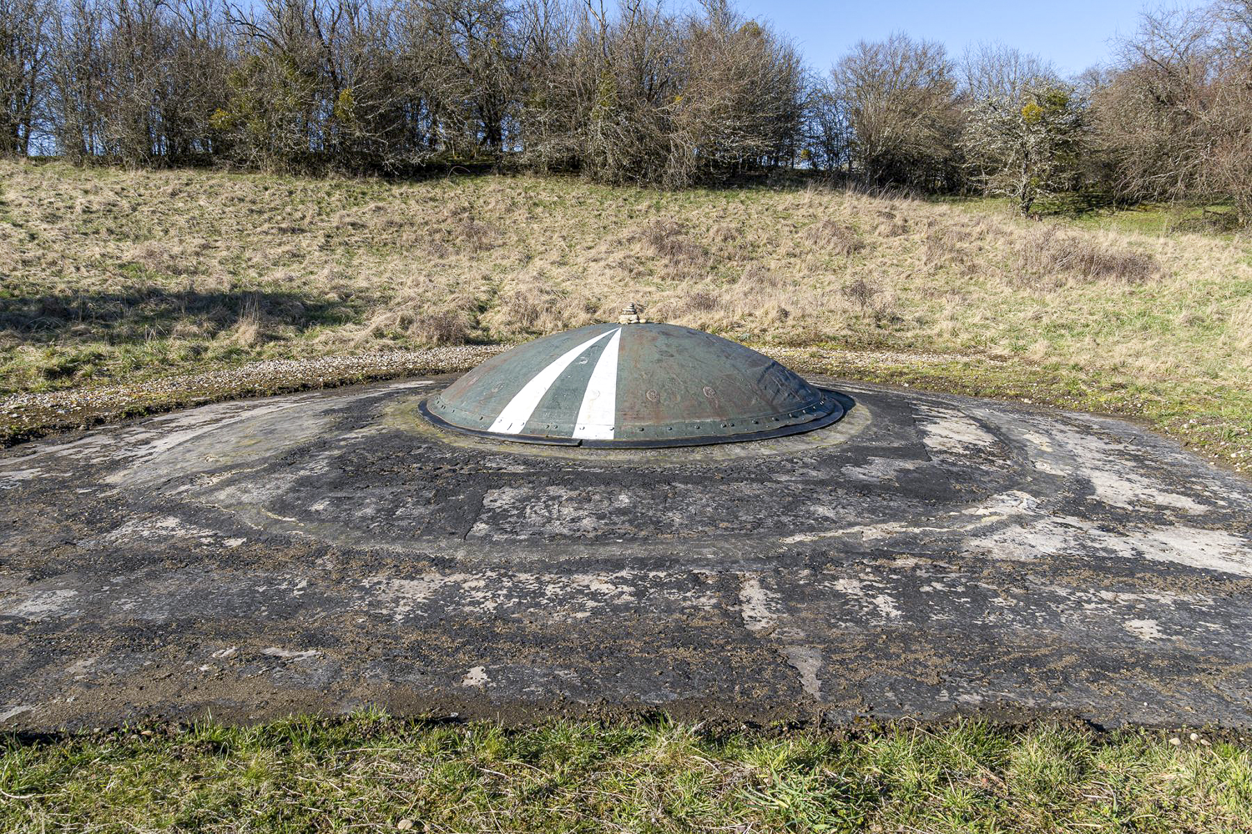Ligne Maginot - FOUR A CHAUX - FAC - (Ouvrage d'artillerie) - Bloc 2
Tourelle de 75 éclipsée - David Palmer