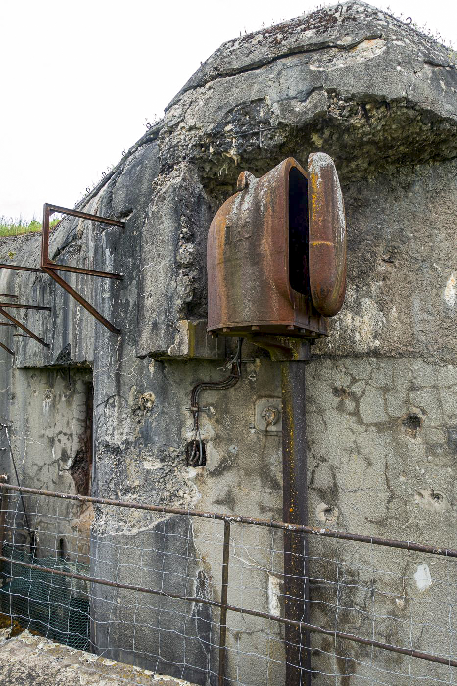 Ligne Maginot - ROHRBACH - FORT CASSO - (Ouvrage d'infanterie) - Bloc 1
Projecteur blindé - David Palmer