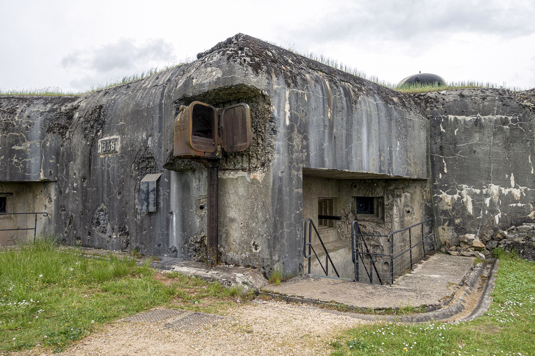 Ligne Maginot - ROHRBACH - FORT CASSO - (Ouvrage d'infanterie) - Bloc 3
Projecteur blindé - David Palmer