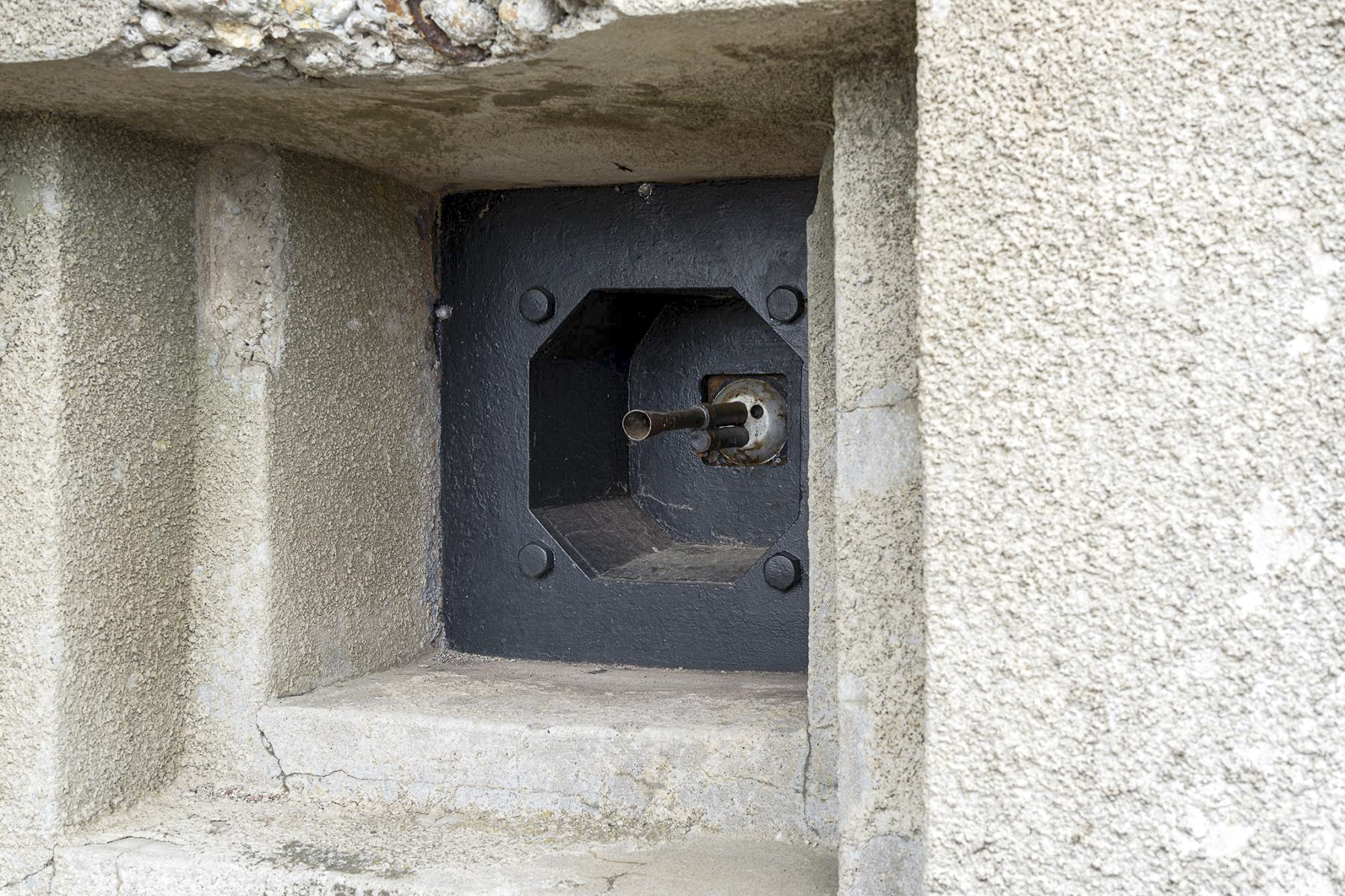 Ligne Maginot - ROHRBACH - FORT CASSO - (Ouvrage d'infanterie) - Bloc 2
Créneau FM 24/29 - David Palmer