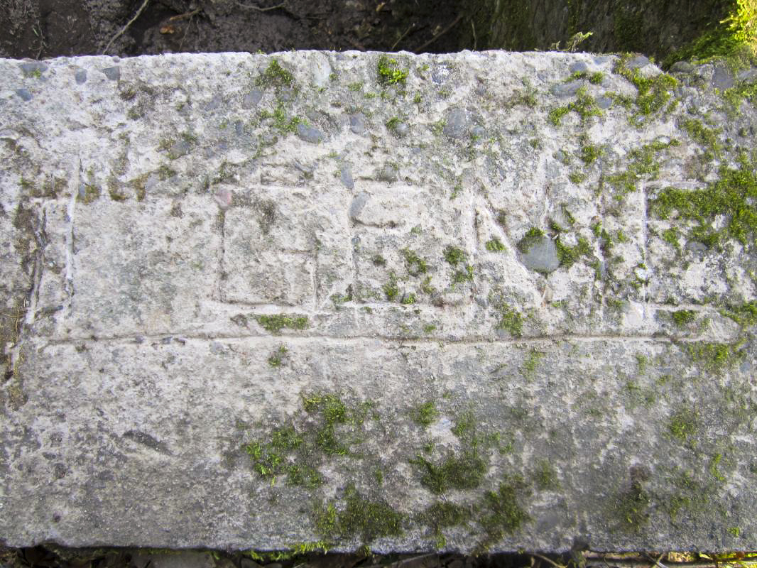 Ligne Maginot - CARREFOUR PARADE 3 - (Cuve pour arme d'infanterie) - Inscription (...GENIE)