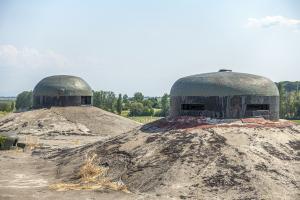 Ligne Maginot - SCHOENENBOURG - (Ouvrage d'artillerie) - Bloc 4
Cloche GFM et VDP
