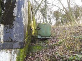 Ligne Maginot - MICHELSBERG - A22 - (Ouvrage d'artillerie) - Bloc 2
Le caisson blindé du projecteur.