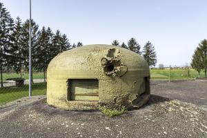 Ligne Maginot - ESCH - (Casemate d'infanterie - Double) - Cloche GFM sud