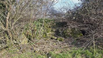 Ligne Maginot - PFAFFENBRONN 9 - (Blockhaus pour arme infanterie) - Le créneau en partie visible