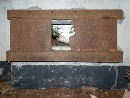 Ligne Maginot - NEUWEIHER 1 - (Blockhaus pour canon) - Plaque de blindage pour l'embrasure du canon