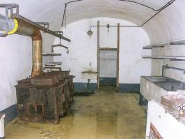 Ligne Maginot - BIRLENBACH - (Abri) - La cuisine
Equipée d'une cuisinière au charbon