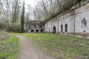 Ligne Maginot - JOFFRE-LEFEBVRE - (Position d'artillerie préparée) - Caserne et caponnière de gorge