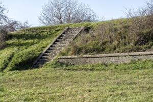 Ligne Maginot - HAUT POIRIER - (Ouvrage d'infanterie) - Escaliers devant le bloc 3