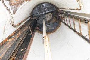 Ligne Maginot - BREHAIN - A6 - (Ouvrage d'artillerie) - Entrée munitions
Cloche GFM droite