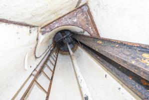 Ligne Maginot - BREHAIN - A6 - (Ouvrage d'artillerie) - Entrée munitions
Cloche GFM gauche