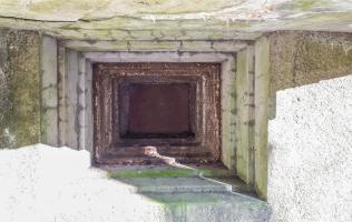 Ligne Maginot - SAEGEMUHLE - (Blockhaus pour arme infanterie) - Détail du créneau Ouest