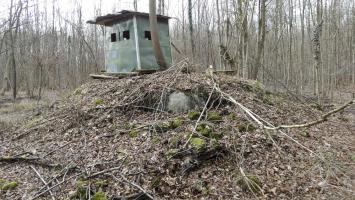 Ligne Maginot - K1 - (Chambre de coupure) - Construite hors sol et rocaillée ( terrain très humide)