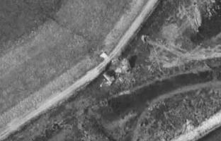 Ligne Maginot - TOURNANT DU RHIN - (Blockhaus pour arme infanterie) - Bloc en 1967
En cours de dégagement avant destruction.