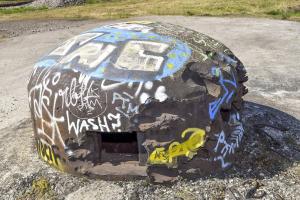 Ligne Maginot - BASSIN DE L'INDUSTRIE - (Casemate d'infanterie - Double) - La cloche labourée par les tirs antichar allemands