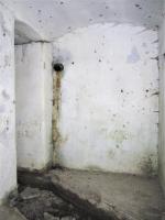 Ligne Maginot - BATTERIE DES PAYSANS - (Cuve pour canon) - Local attenant à la cloche d'observation
Noter la tranchée au sol pour les conduits acoustiques (disparus)