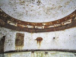 Ligne Maginot - BATTERIE DES PAYSANS - (Cuve pour canon) - Cloche d'observation
Les créneaux et leurs volets