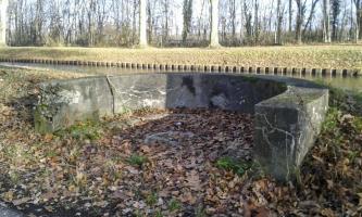 Ligne Maginot - ECLUSE DE FORT UHRICH 2 - (Cuve pour arme d'infanterie) -          