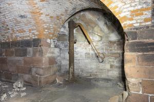 Ligne Maginot - FORT UHRICH (237°RI) - (PC) - Pompe à eau en face de la cuisine
