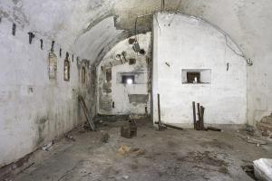 Ligne Maginot - FORT UHRICH (237°RI) - (PC) - Poste de police à gauche de la poterne principale

